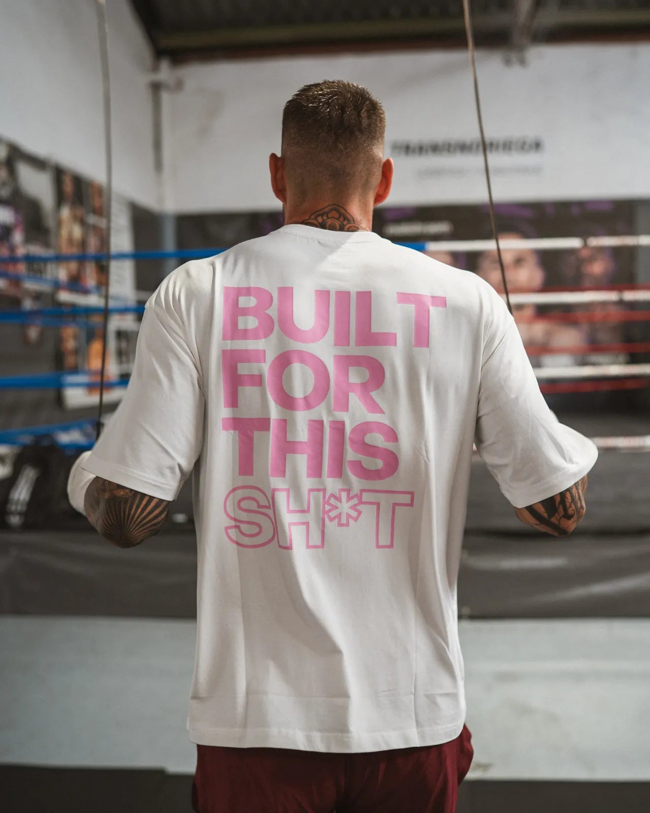 Conjunto Rosa · Camiseta Built For This Sh*t + Short Discipline